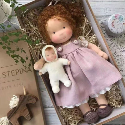 Handgefertigte Waldorf-Puppe aus Naturmaterialien – 30 cm groß